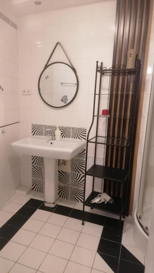 Apartament Szczytna No'10 Torun Bagian luar foto